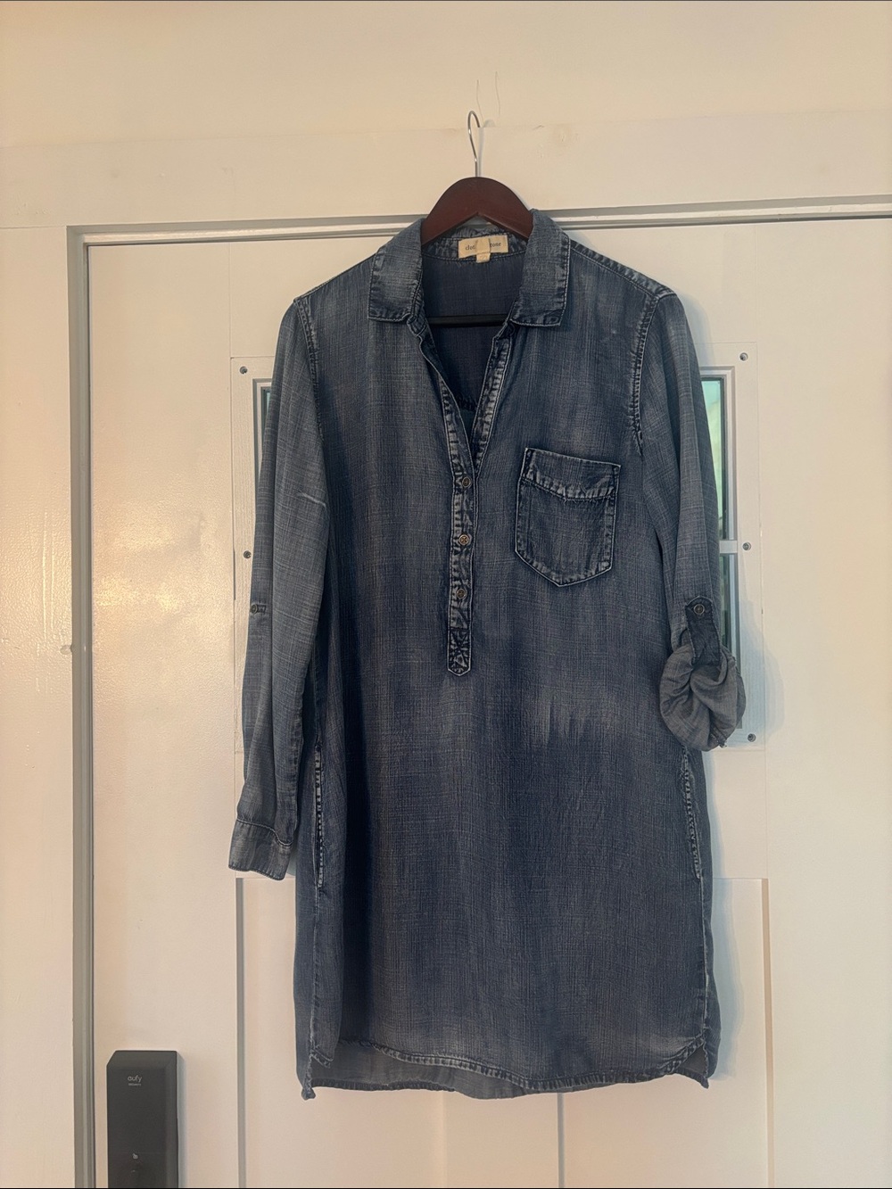 Cloth & Stone Women’s Washed Denim Shirt - Blue size Medium